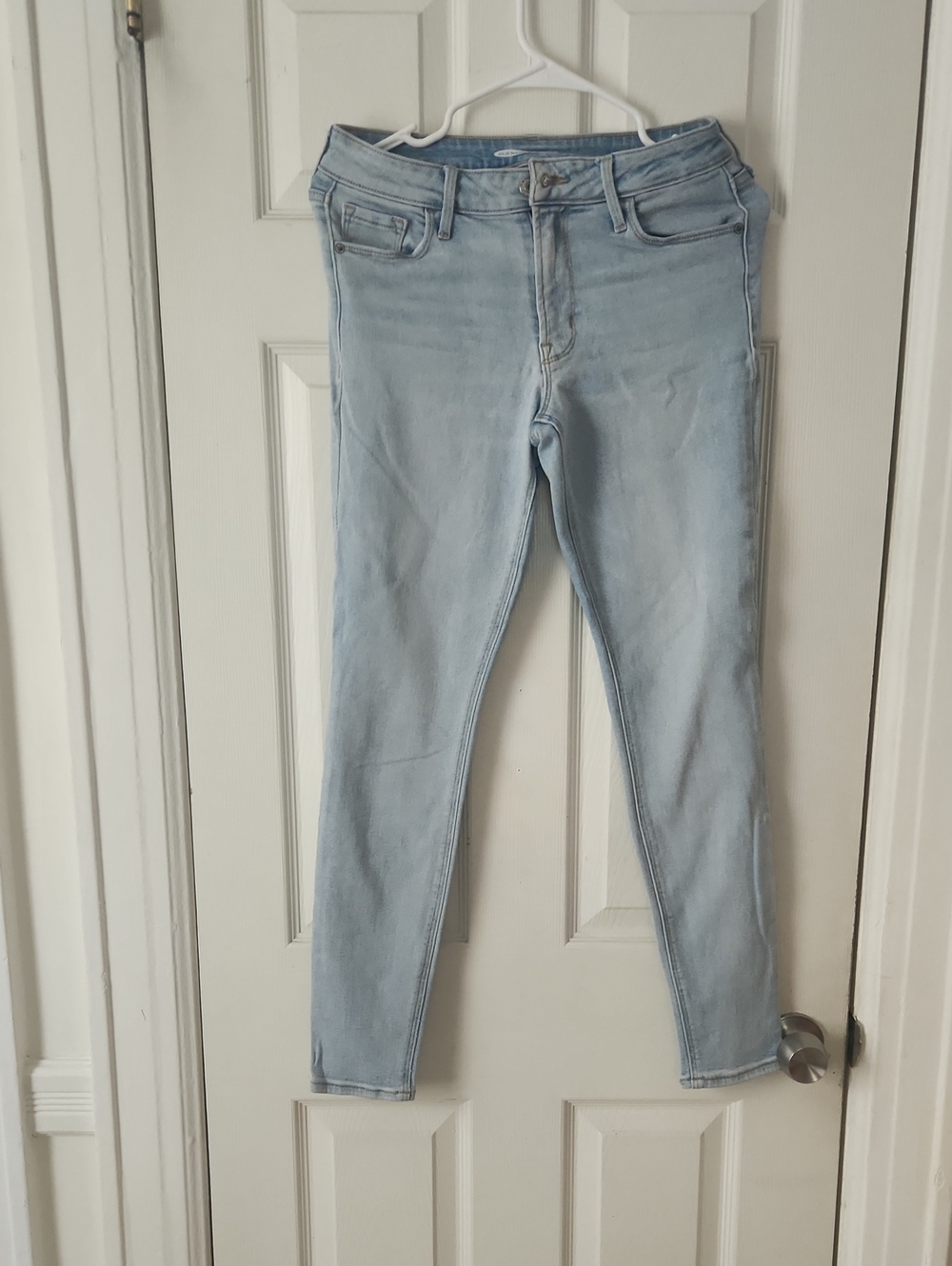 Old Navy Light Blue Skinny Jeans - Women's